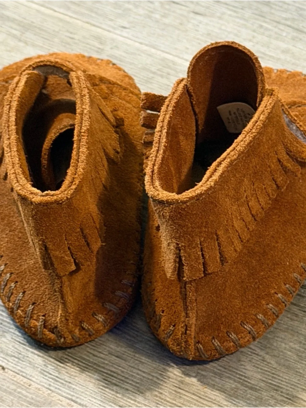 Minnetonka Toddler Size 5 Leather Suede Moccasins with Fringe and Tie Brown